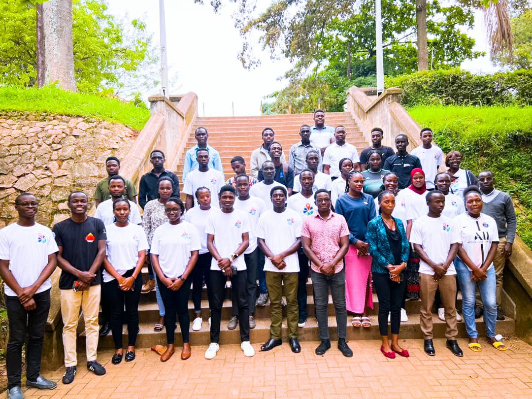 d_mpamizo's tweet photo. The GIS day celebrations got our Kampala YouthMappers chapters @NdejjeSpatial @GeoYouthmappers @VisionMappers all together to share more insights on how we can achieve the SDGs through GIS
#GISDAY
#YouthMappers https://t.co/8X2uRMlA76
