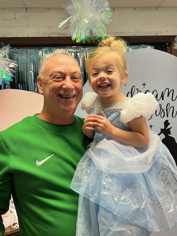 durdencoach's tweet photo. Happy 3rd birthday to GiGi!  She is a wonderful princess like her mom. Have a great day!  Love u Geno https://t.co/qm1BTO2WZS