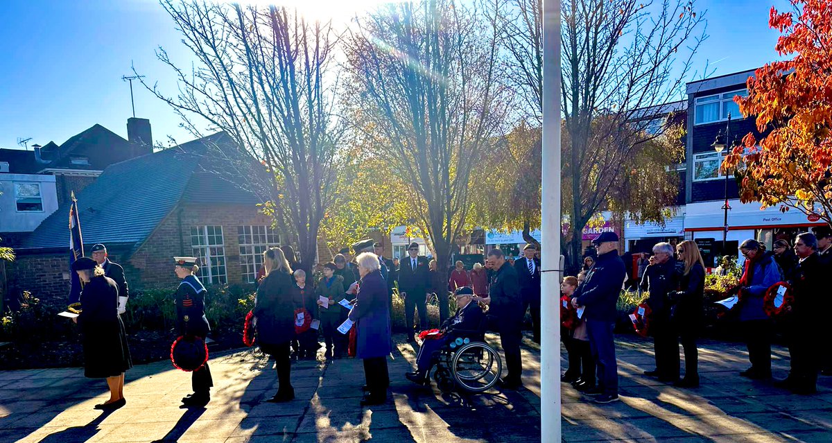 mimsdavies's tweet image. Poignant #ArmisticeDay service this morning in #BurgessHill-This year the memorial is 100 years old-so it was especially important to be sharing this service with my constituents.Thankful to be part of this today with so many veterans, cadets, young people, friends &amp;amp; colleagues💙