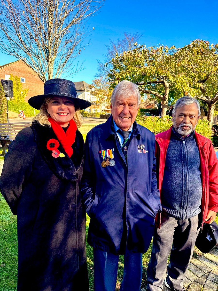 mimsdavies's tweet image. Poignant #ArmisticeDay service this morning in #BurgessHill-This year the memorial is 100 years old-so it was especially important to be sharing this service with my constituents.Thankful to be part of this today with so many veterans, cadets, young people, friends &amp;amp; colleagues💙
