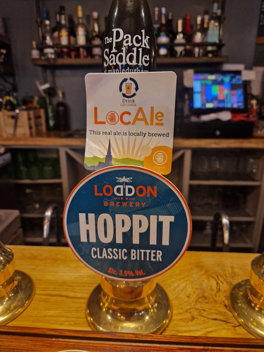 LocAle from @Loddonbrewery in fine form @ThePackSaddle