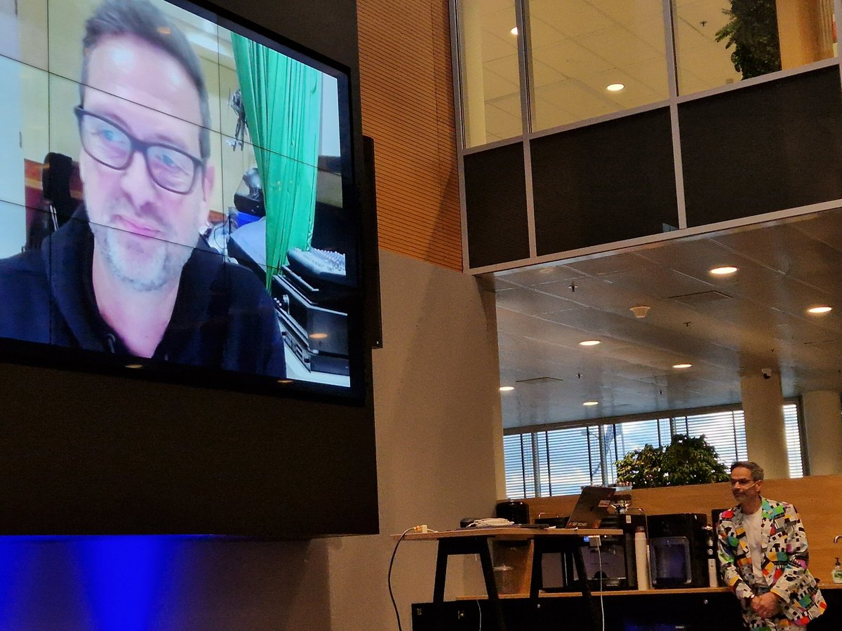 Luckily <a href="/jpenninkhof/">Jan Penninkhof</a> is with us! #sitNL