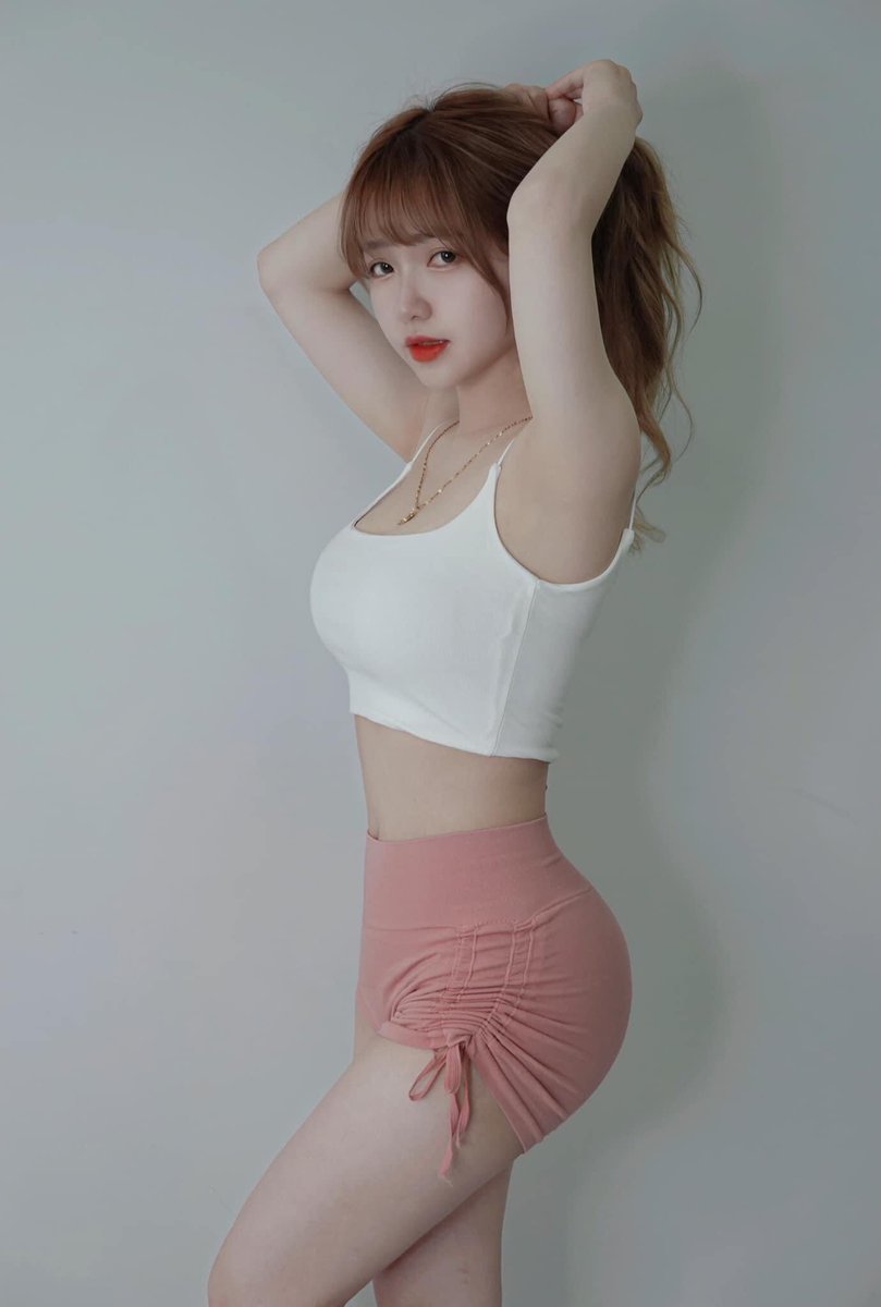 thuy_trang95's tweet photo. Fl nhắn tin cho em nhé https://t.co/CDvfbFknP2