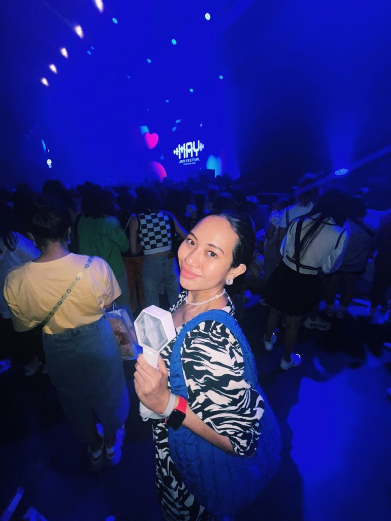 sharang___'s tweet photo. ✨ 2023 - a year full of meeting EXO members for me✨
🫶 Jan - #GrandwaveinKL for Chen
🫶 Feb & May - #EXOSCinJKT & #EXOSCinKL for EXO-SC
🫶 May - #Mayjamfestival for Baekhyun
🫶 Nov - #9WaveMusicFestival for Xiumin https://t.co/QZTaknROs9