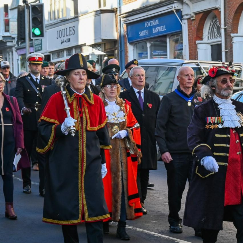 At the eleventh hour on the eleventh day of the eleventh month – we will remember them. 🌹

#RemembranceDay #WeWillRememberThem #LestWeForget
