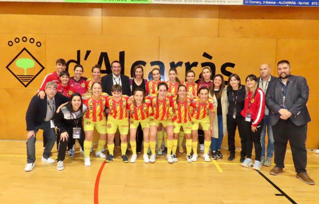Ajuntament Alcarràs (@ajalcarras) on Twitter photo La selecció catalana femenina de futsal disputarà demà (12.00 hores) la final del Campionat d’Europa de Futsal després de superar ahir divendres Mònaco (7-2) i avui al migdia França als penals (2-0), despres que el partit acabés amb empat a 5. Enhorabona!! 👏 La selecció catalana femenina de futsal disputarà demà (12.00 hores) la final del Campionat d’Europa de Futsal després de superar ahir divendres Mònaco (7-2) i avui al migdia França als penals (2-0), despres que el partit acabés amb empat a 5. Enhorabona!! 👏