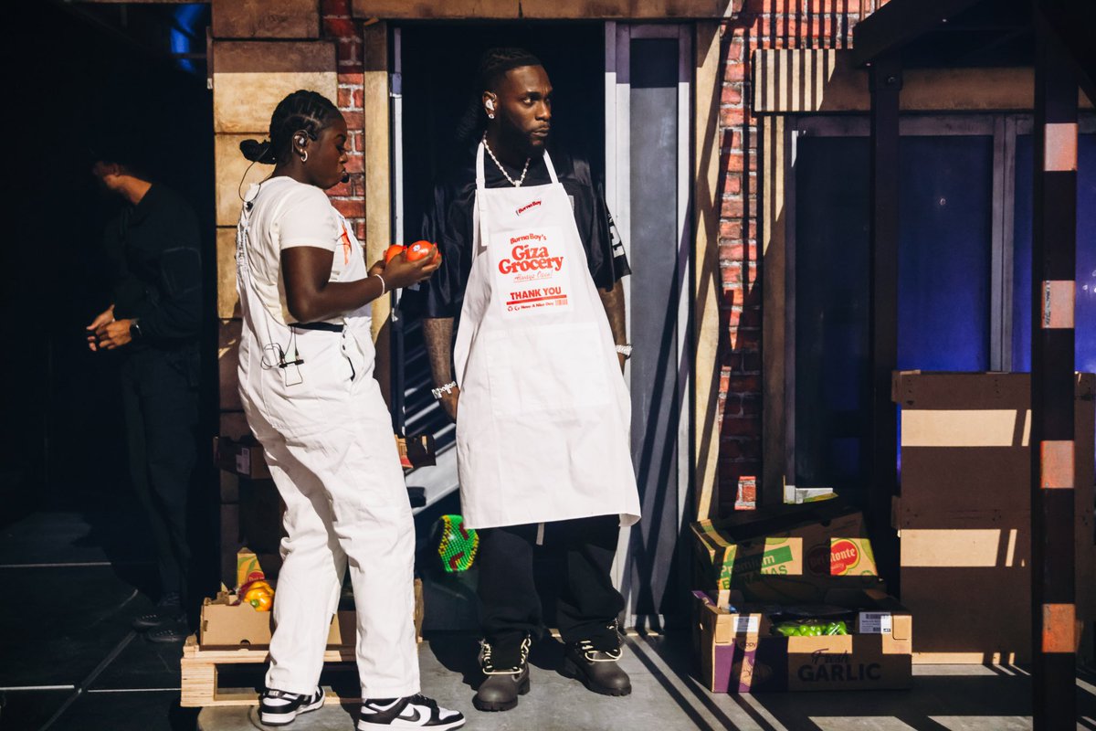 burnaboy's tweet photo. Grocery store shift in Edmonton #ITOLDTHEMTOUR ❤️

Can’t wait to be back! 🇨🇦 https://t.co/xu82trZekd