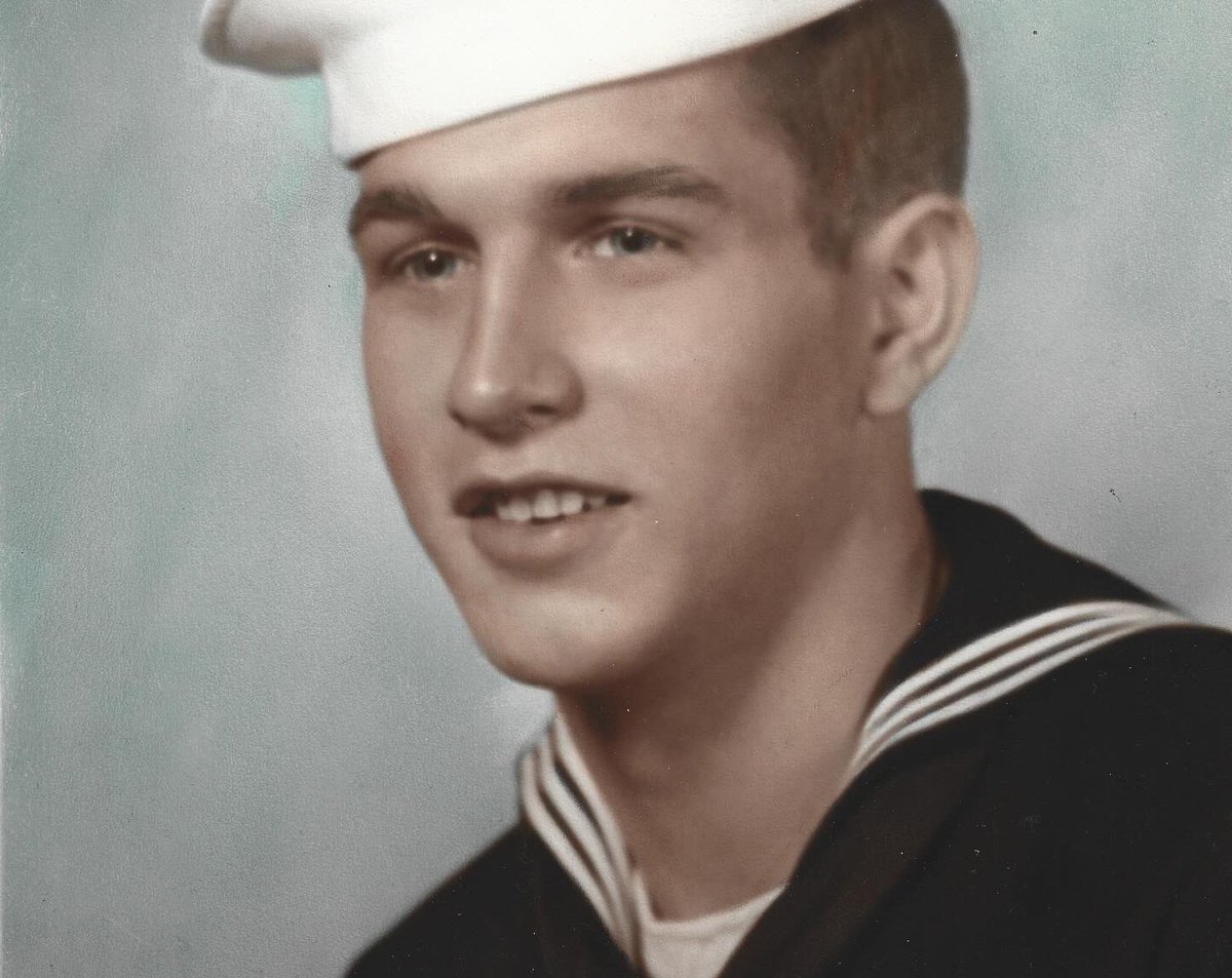 Oliver_Klozov's tweet photo. Happy Veterans Day! 🇺🇸
#sonofasonofasailer #veteransday #clankeith https://t.co/lESiC2Dgu9