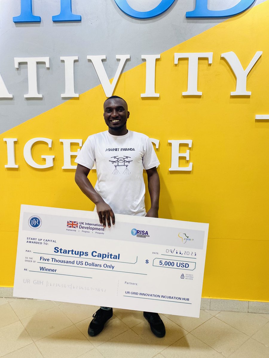 AgrinetRwanda's tweet photo. During the closing ceremony of #URInnovationWeek2 and the launch of UNIPOD, we were among the best 8 projects awarded 5000$ for having the best innovation in AI &amp;IoT hosted by Africa Center of Excellence in AI &amp; IoT at @Uni_Rwanda. We were represented by @officialPatient, our CEO https://t.co/3SxLrX0iYA