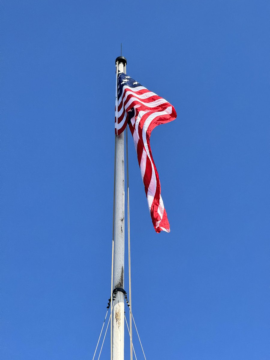 Honoring our nation’s #Veterans at <a href="/FortMcHenryNPS/">Fort McHenry</a>