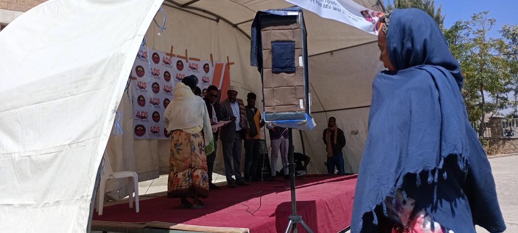 Dan_Tigrean's tweet photo. Today, a @TdrFund funded project on Women Economic Empowerment (WEE)  project implemented by @ADS has successfully been completed. 210 women, Families' of the Martyred were  the beneficiaries. PSS, business incubation Trainings were given to them &amp; were provided certificates.1/2 https://t.co/YLxEABQyYE