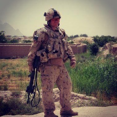Today is Remembrance Day here in Canada 🇨🇦 &amp; Veterans Day in the U.S Take a minute and remember our brothers and sisters that gave all -It can be a weird and difficult day for Veterans and their Families- Reach out anytime #RememberanceDay #Veterans_Day 🇨🇦🇺🇸