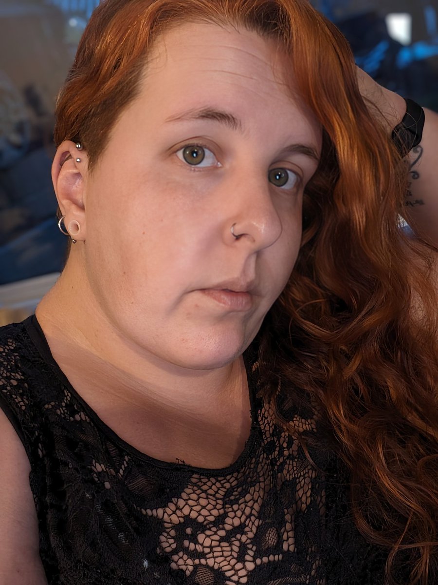 VixVoluptuous's tweet photo. How is everyone? It's been a while... https://t.co/FFECIiTKBh