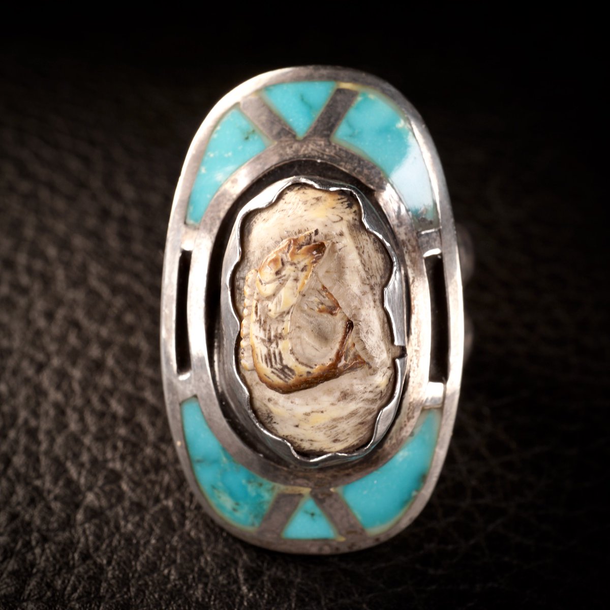Carved Fish & Turquoise Native American Zuni Fetish Sterling Silver Ring 
farriderwest.etsy.com/listing/160861… Available at Far-Rider-West.com 
#unisexadults #turquoisering #nativeamerican #indianjewelry #vintagerings #fish #Zuni #fetish #zunifetish #western #uniquejewelry