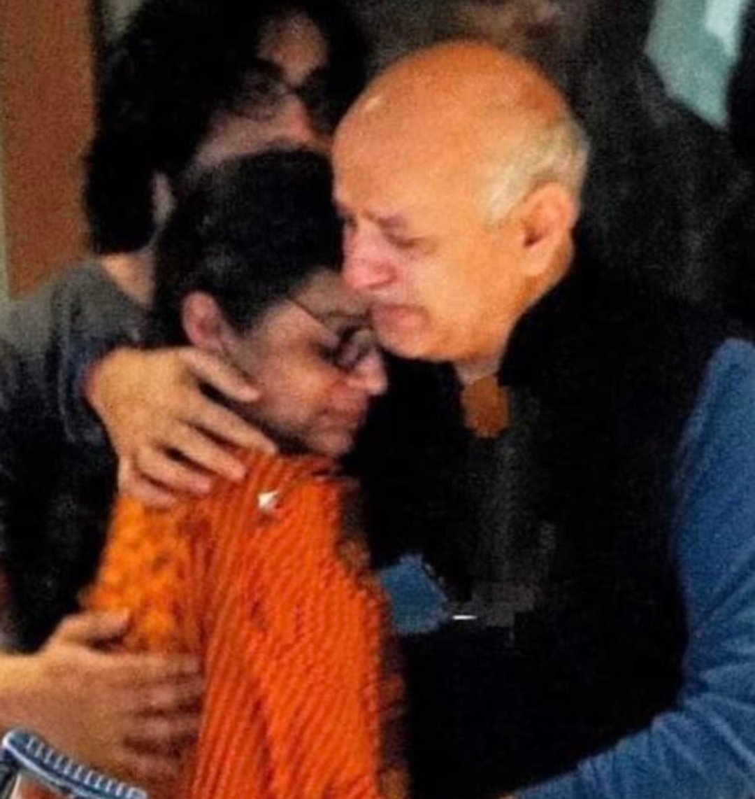 अश्विनी सोनी اشونی سونی (@ramraajya) on Twitter photo सबको मनीष सिसोदिया की ये फोटो देखकर दर्द और दुख हो रहा है ये वाजिब है पर मैं इस से दूर हूँ
अब आप मुझें बेरहम कहेंगे लेकिन मुझें बहन बिलकिस बानों के लिए दिया गया उनका बयान याद है हमारी पीड़ा भी बड़ी थी।
<a href="/msisodia/">Manish Sisodia</a> तब आपको भी बोलना चाहिए था। सबको मनीष सिसोदिया की ये फोटो देखकर दर्द और दुख हो रहा है ये वाजिब है पर मैं इस से दूर हूँ
अब आप मुझें बेरहम कहेंगे लेकिन मुझें बहन बिलकिस बानों के लिए दिया गया उनका बयान याद है हमारी पीड़ा भी बड़ी थी।
<a href="/msisodia/">Manish Sisodia</a> तब आपको भी बोलना चाहिए था।