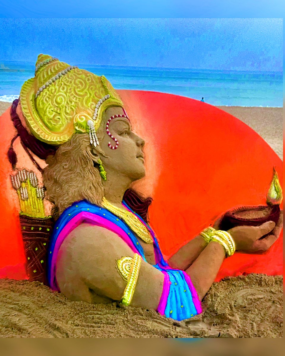 #HappyDeepavali 🪔
On the occasion of #Deepavali I have created a sand art on Prabhu #ShriRam at Puri beach in Odisha.