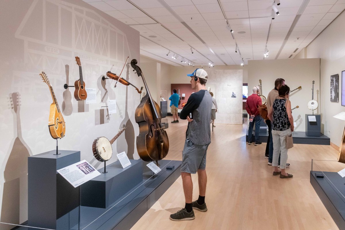 It’s opening weekend of Acoustic America: Iconic Guitars, Mandolins, and Banjos! Complement your experience in our special exhibition with performances, curator talks, and more: mim.org/events/acousti… In partnership with Acoustic Disc Presented by @USbank