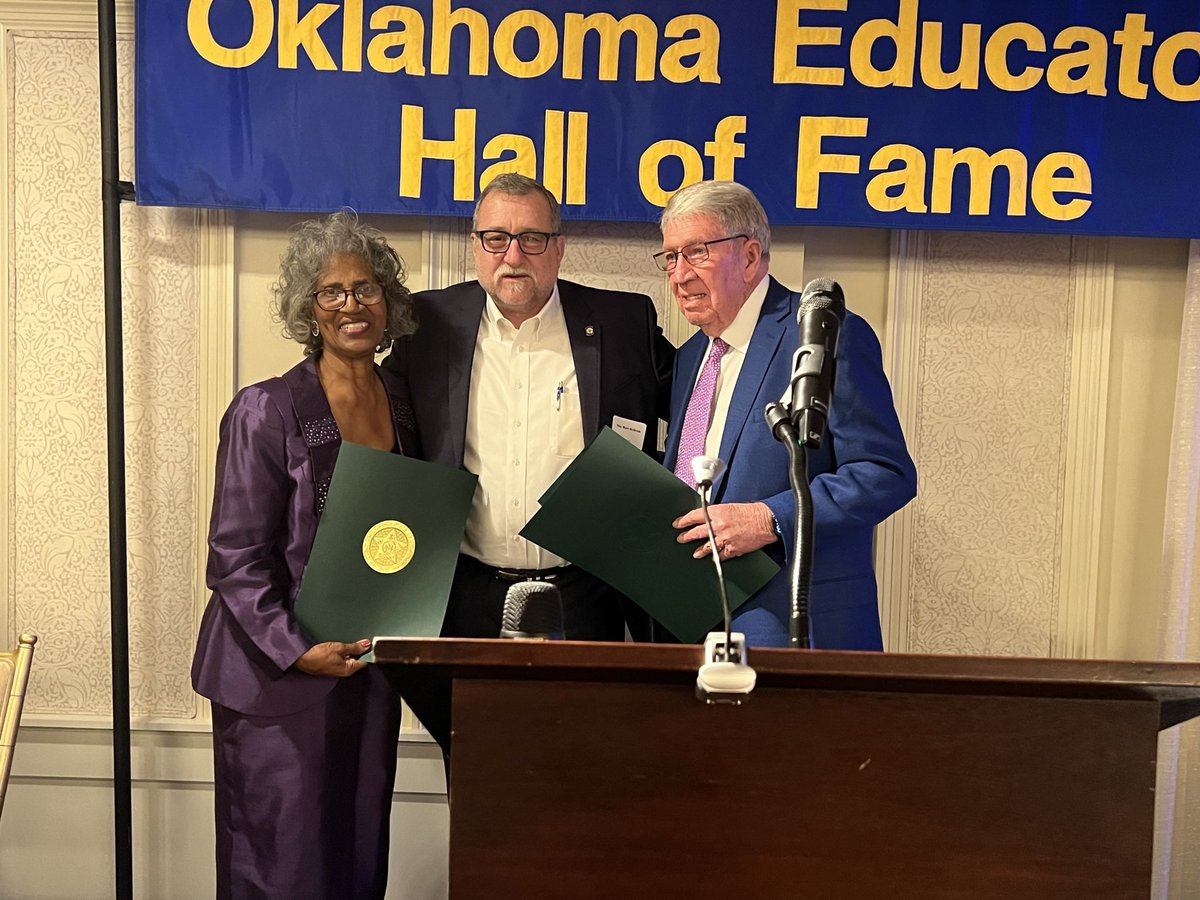 Oklahoma 2023 Educators Hall of Fame recipients Joyce Henderson and Ray Henson! Thank you for your years of service to Oklahoma Public Education.
