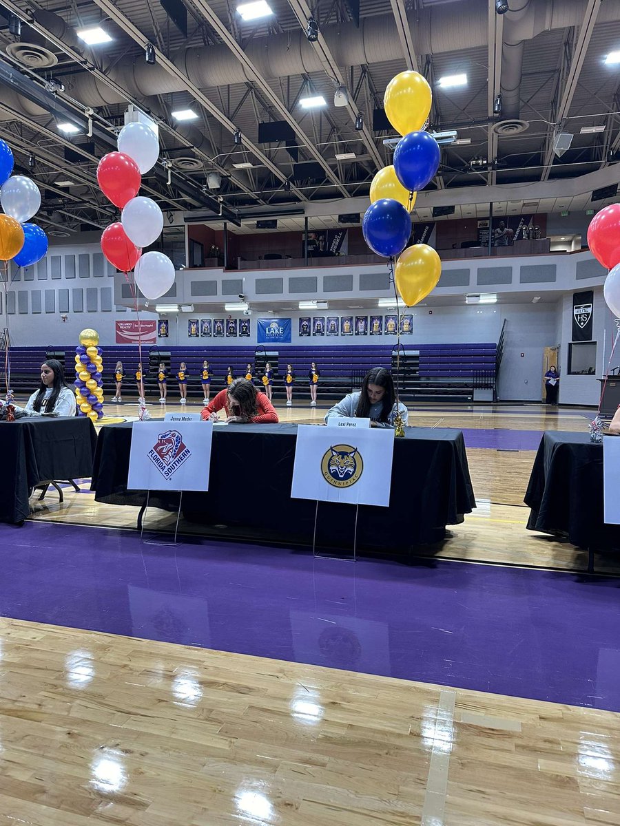 lexi perez tweet media