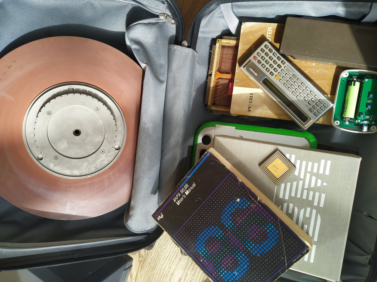 Diomidis Spinellis tweet media