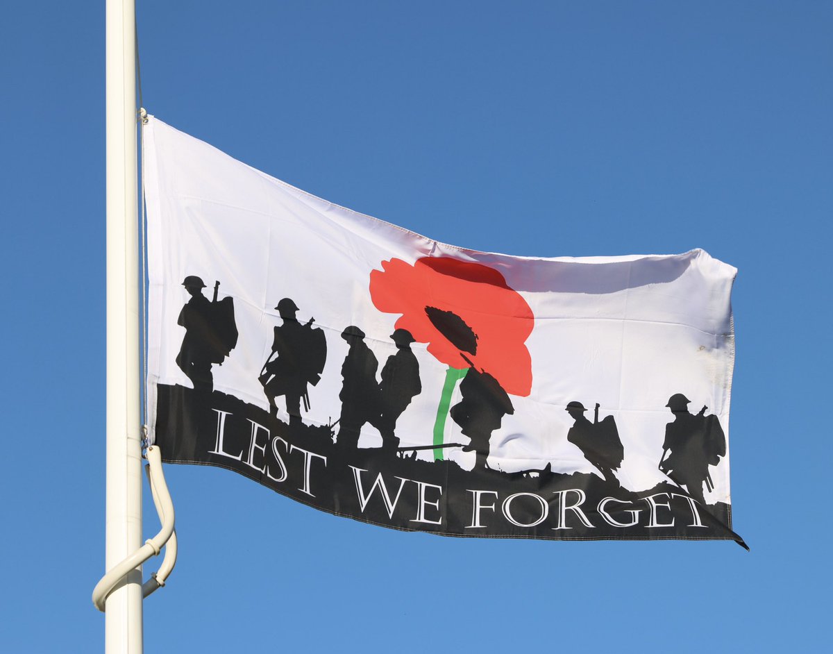 Flying the flag at half mast <a href="/BSRUGBY/">BSRFC</a> today. We will remember them. 
#RemembranceDay2023