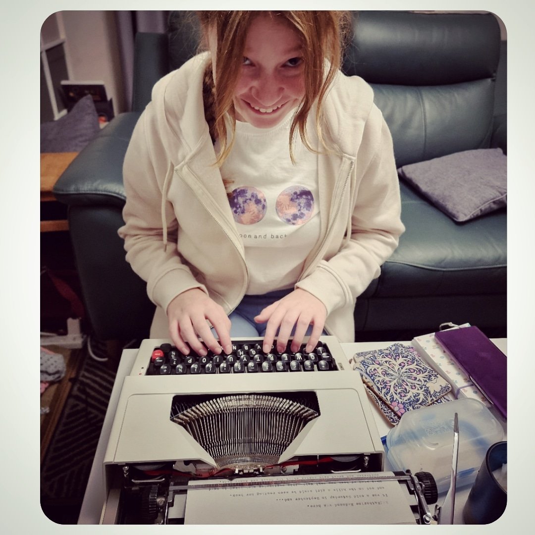 Today, I handed down the typewriter I got for Christmas when I was 10 years old. I think it suits her, don't you? 🤩😍 xx #generations #typewriter #motherhood #daughter #handingdown #saturdayfun