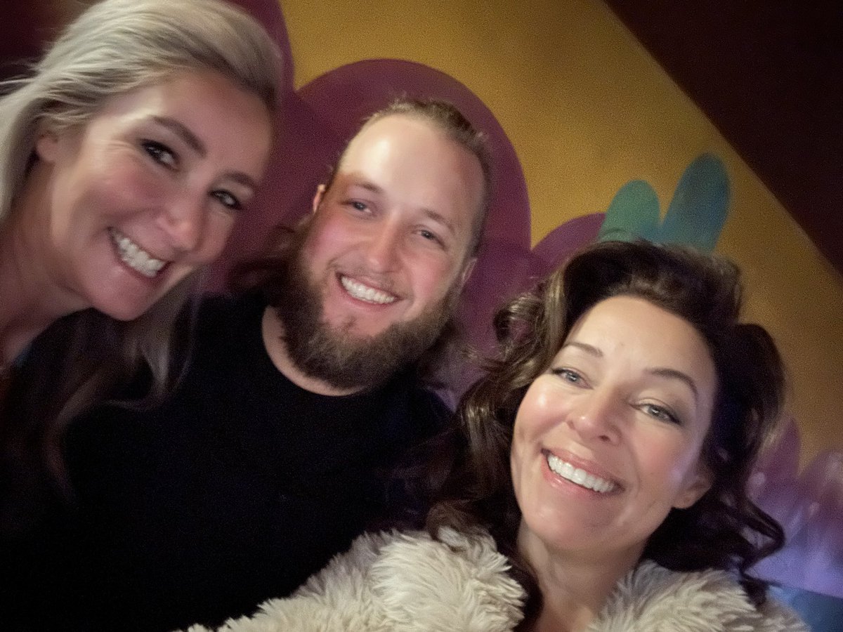 LIZJNYshow's tweet photo. Behind the scenes with our camera man @captdarkfire #lizjny  @tastyliveshow https://t.co/bJZfOyvPwH