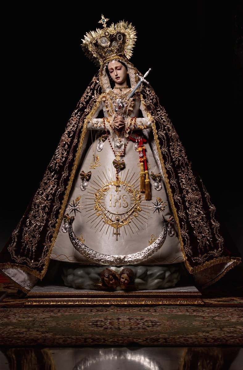 "ECCE ANCILLA DÓMINI."

Santa María del Valle, obra de Israel Cornejo Sánchez.

#CofradiasMLG #ValledeMálaga #Bendicion #Malaga #Andalucia #SemanaSanta