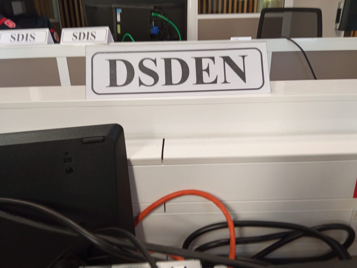 RibaudRoger's tweet image. Les équipes de la dsden se relaient et se mobilisent avec les services de l&apos;état tous engagés au service du departement. 
Liens constants avec les élus, le conseil dept et regional au service de nos eleves avec les directions sur le terrain #perdir #ien @AcLille