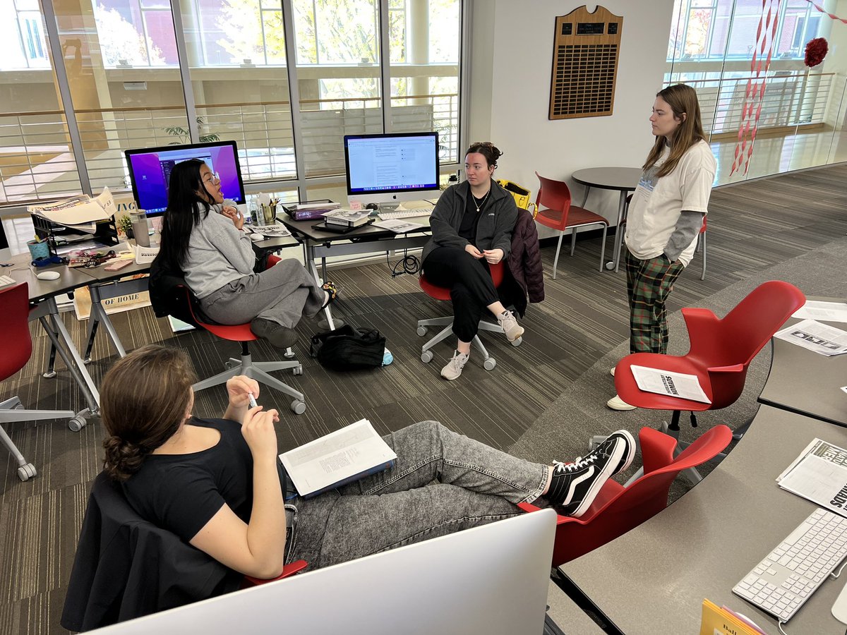 LisaRenze's tweet image. It’s our final @ballbearingsmag work weekend of the semester and we’re here fully caffeinated with plenty of snacks. It’s such a great issue, can’t wait for the world to see it on Thursday! #collegemedia #studentjournalists #magazinelife