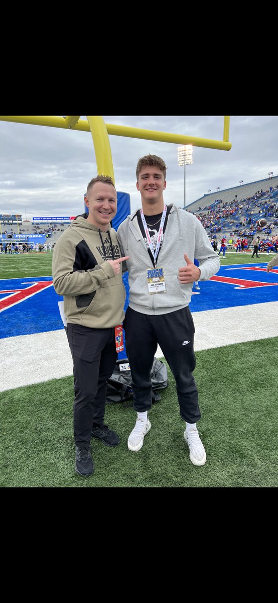 After a great game day visit I’m blessed to receive the opportunity to continue my academic and athletic career at the University of Kansas! @LSWTitanFB @coachWillieHorn @thelimboparks @KU_Football @CoachBorland @CoachLeipold @ScottAligo @coachseansnyder @CoachRobIanello…