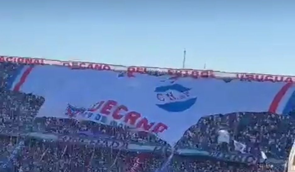 Muy bueno el Top del bolso. Se pasaron los muchachos de <a href="/7411Hinchada/">7411 - Hinchada Nacional</a>.
Llevando 2 te dejan una tanga a mitad de precio. Siempre innovando ellos.