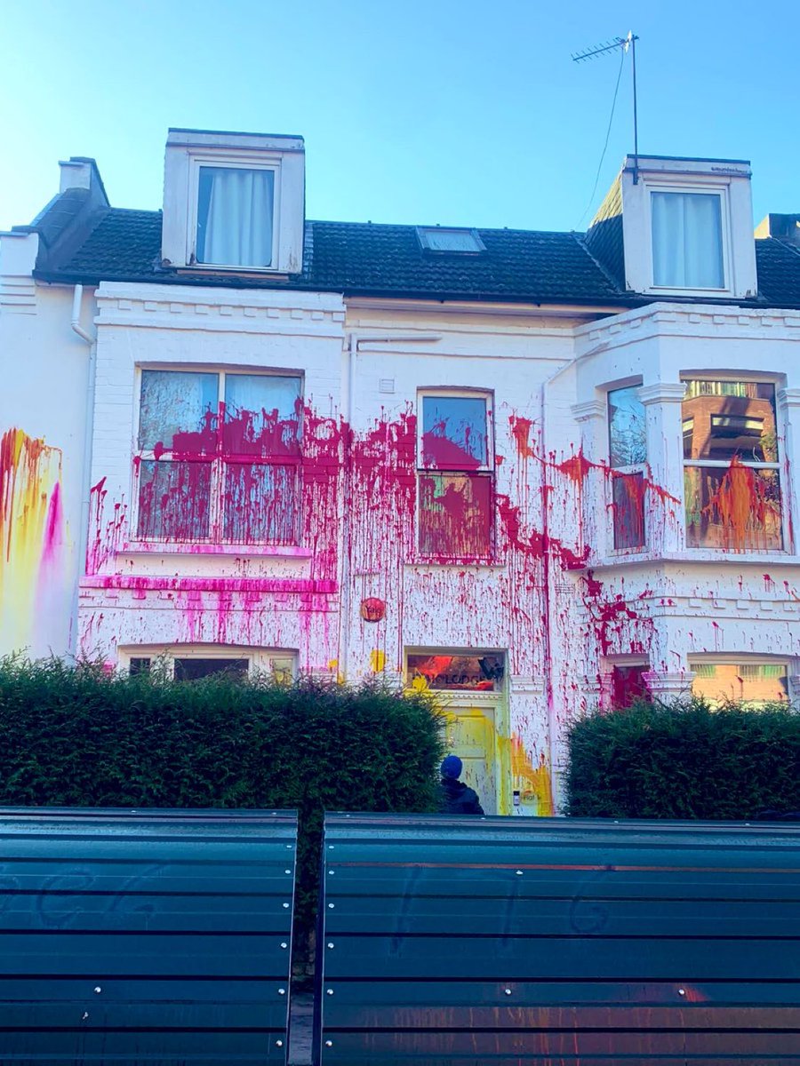 A Jewish home has been defaced in Hampstead, London. Emotions are taking over sense, and people ‘picking sides’ as if it’s a football match, lets reflect.. It’s 2023 & Jewish people are now being targeted. There’s no excuse for this hate, whatever religion u are. Horrible.