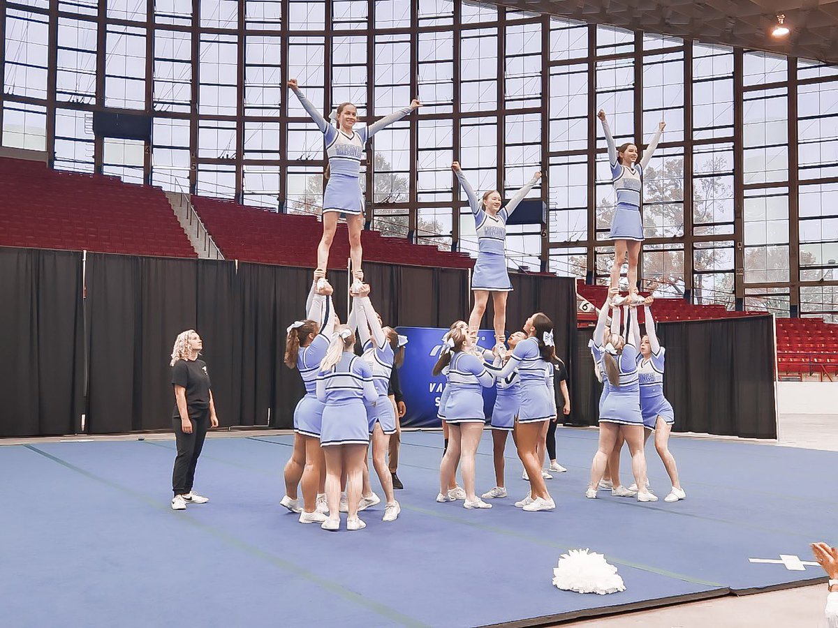 uphscheer's tweet image. These girls put it all on the mat at the first competition of the season today! 💪🏼 4th Small Varsity in the Triangle Region. 💙