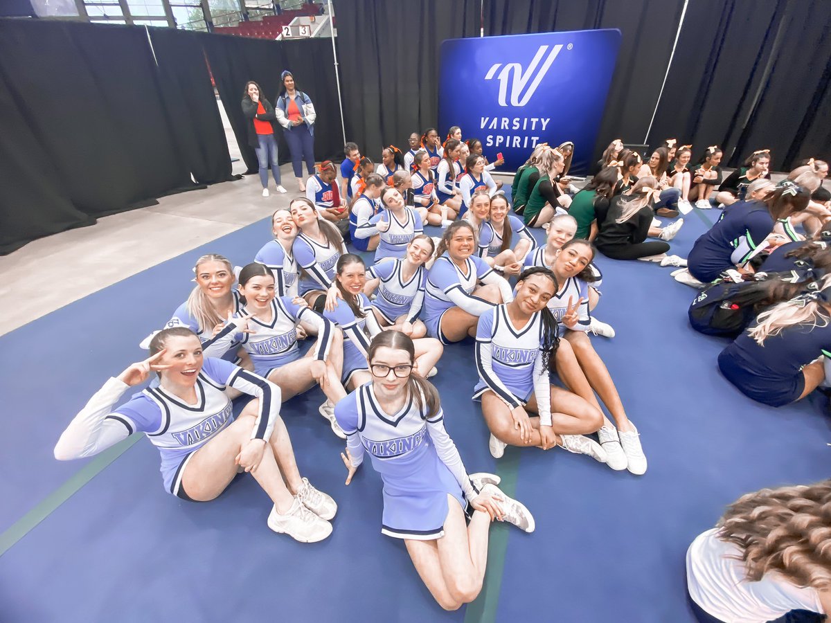 uphscheer's tweet image. These girls put it all on the mat at the first competition of the season today! 💪🏼 4th Small Varsity in the Triangle Region. 💙