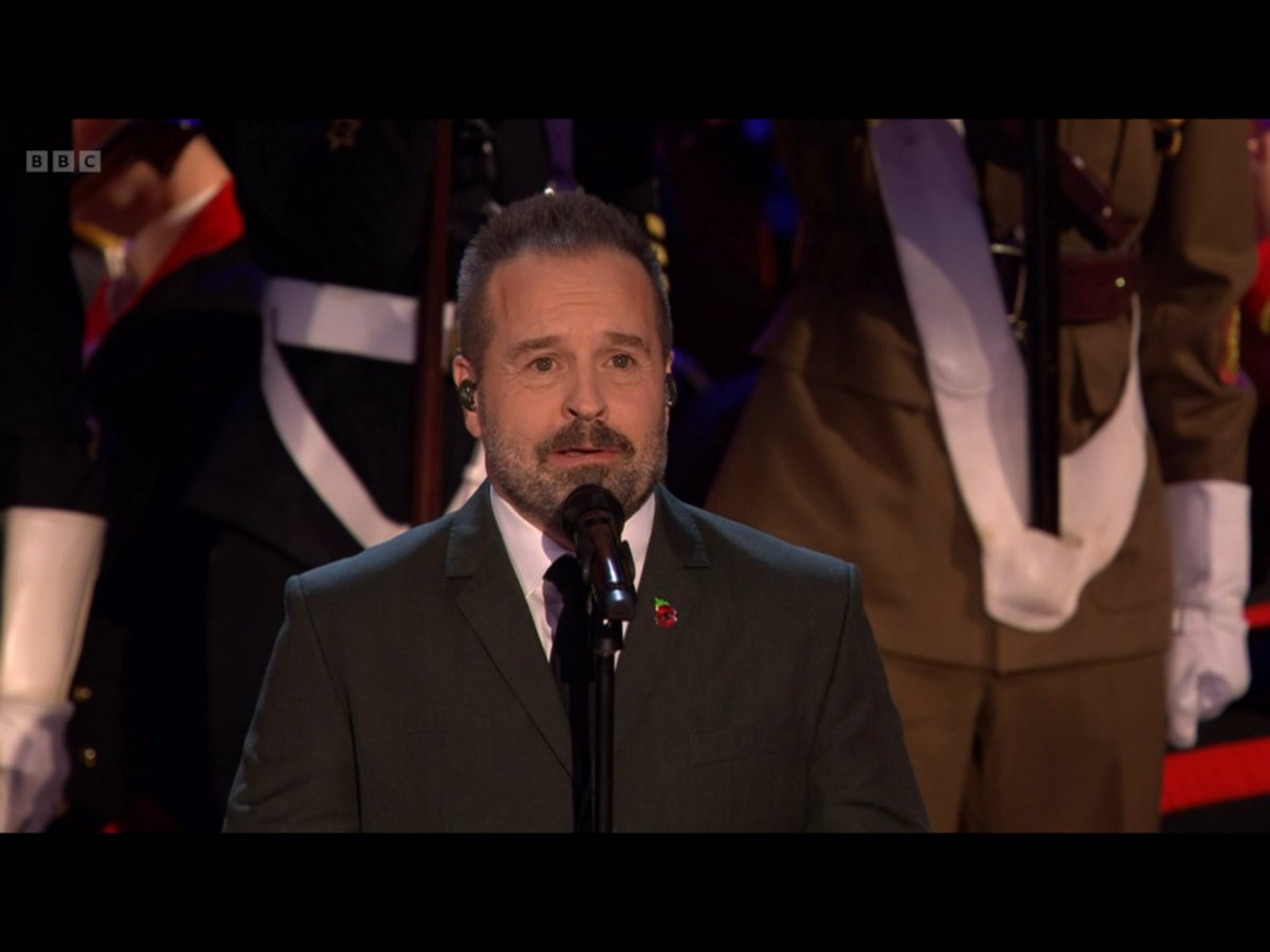 “Bring him home” is a wondrous piece of music.

Alfie Boe’s performance was majestic.

Absolutely stunning.

That is HOW to do it.

Incredibly moving ❤️

#Remembrance #Remembrance2023 #FestivalofRemembrance #RoyalBritishLegion #alfieboe #bringhimhome #lesmiserables