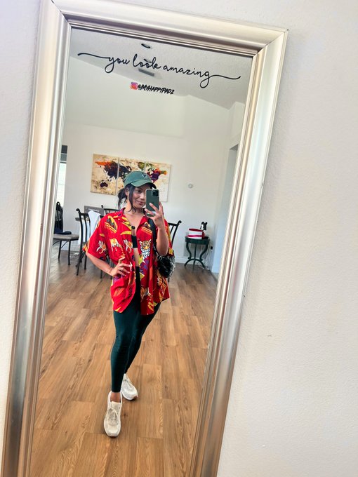 I stole this from a guy I fcked this summer and I&rsquo;m fully in my dad aesthetic era https://t.co/cioGG