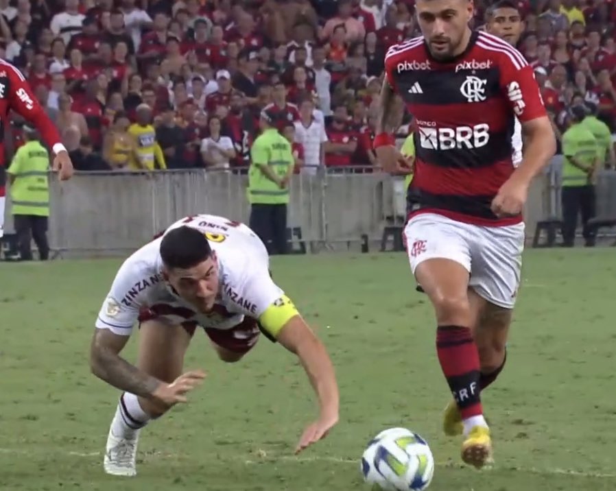 samengo_ofc's tweet photo. Absolute humilhação https://t.co/fAYPgdydDG