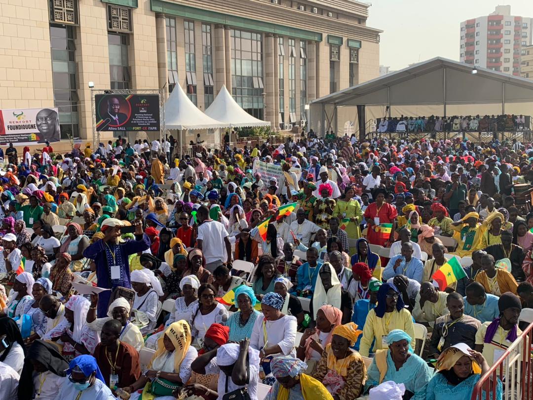 Benno_2024's tweet photo. #Renfort
La belle mobilisation de Monsieur Alune SALL, frère du Président @Macky_Sall.
Meeting national d’hommage au Président Macky Sall et Soutien la Candidature du PM @amadou_ba_
#AliouSall
#Senegal https://t.co/eOCjJvWCru