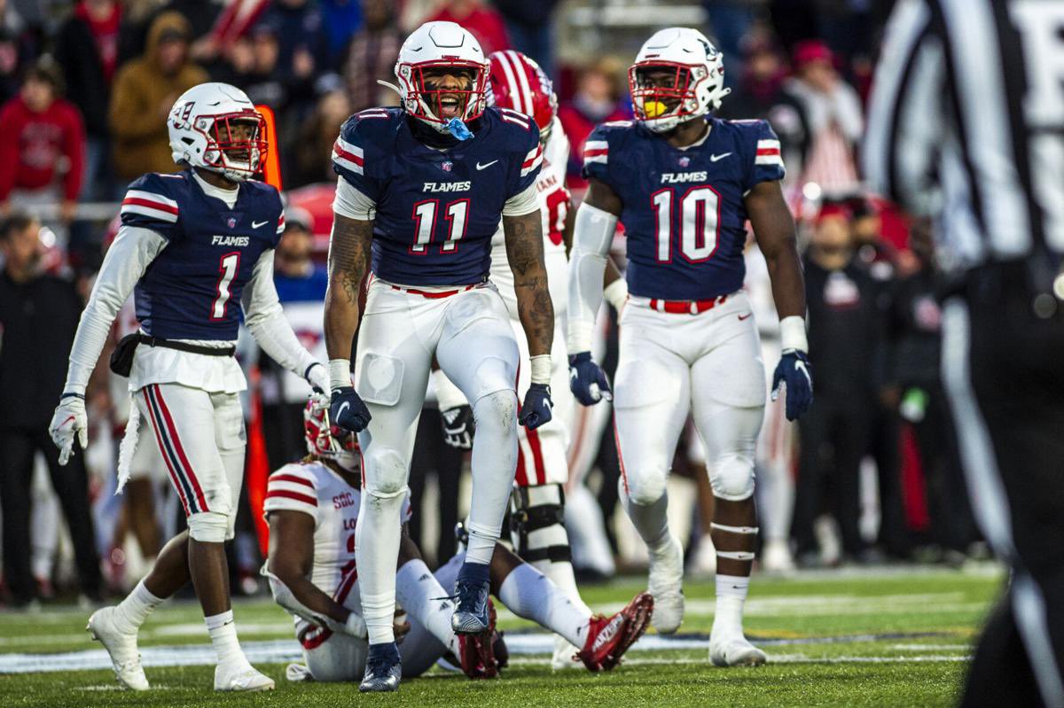 Dwayne Green Jr. (@dwaynetgreenjr) on Twitter photo After a great visit and conversation with <a href="/CoachChadwell/">Jamey Chadwell</a> , I am extremely blessed to have earned an offer from Liberty University!!! #goflames🔥
<a href="/CoachKyleKrantz/">Kyle Krantz</a> <a href="/MageeCoach/">Coach Skylor Magee</a> <a href="/Coach_D13/">Devon Doyle</a> <a href="/_JaredDTucker/">Jared Tucker</a> <a href="/CoachMessay/">Messay Hailemariam</a> <a href="/CoachJdubSFA/">Justin Winters</a> <a href="/CoachDan_Y/">Dan Yarborough NASM-PES, USAW</a> <a href="/LUFBRecruiting/">Liberty Football Recruiting</a> After a great visit and conversation with <a href="/CoachChadwell/">Jamey Chadwell</a> , I am extremely blessed to have earned an offer from Liberty University!!! #goflames🔥
<a href="/CoachKyleKrantz/">Kyle Krantz</a> <a href="/MageeCoach/">Coach Skylor Magee</a> <a href="/Coach_D13/">Devon Doyle</a> <a href="/_JaredDTucker/">Jared Tucker</a> <a href="/CoachMessay/">Messay Hailemariam</a> <a href="/CoachJdubSFA/">Justin Winters</a> <a href="/CoachDan_Y/">Dan Yarborough NASM-PES, USAW</a> <a href="/LUFBRecruiting/">Liberty Football Recruiting</a>