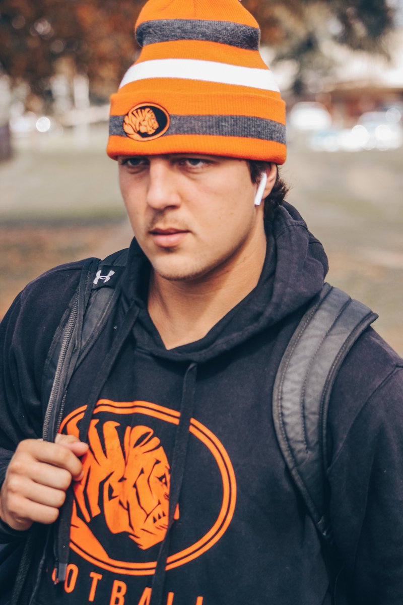 ECUTigersFB's tweet photo. Locked in.

#BeTheStandard #BeatSE https://t.co/iCp9OEWaV6