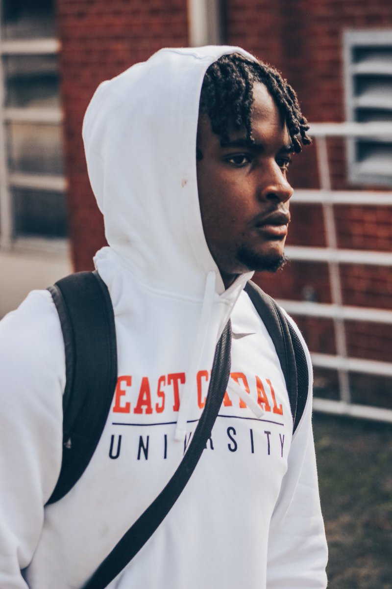 ECUTigersFB's tweet photo. Locked in.

#BeTheStandard #BeatSE https://t.co/iCp9OEWaV6