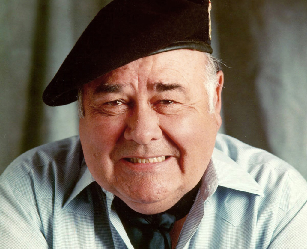 DrPnygard's tweet image. &quot;I love improvisation. You can&apos;t blame it on the writers. You can&apos;t blame it on direction. You can&apos;t blame it on the camera guy...It&apos;s you. You&apos;re on. You&apos;ve got to do it &amp;amp; you either sink or swim with what you&apos;ve got.&quot; – humorist #JonathanWinters, born OTD in Dayton (1925-2013).