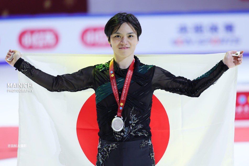 Shoma placed 2nd with 279.98 🥈, but he seemed really happy with his FS. It wasn’t perfect but he achieved what he wanted. I can’t wait to see how this program develops