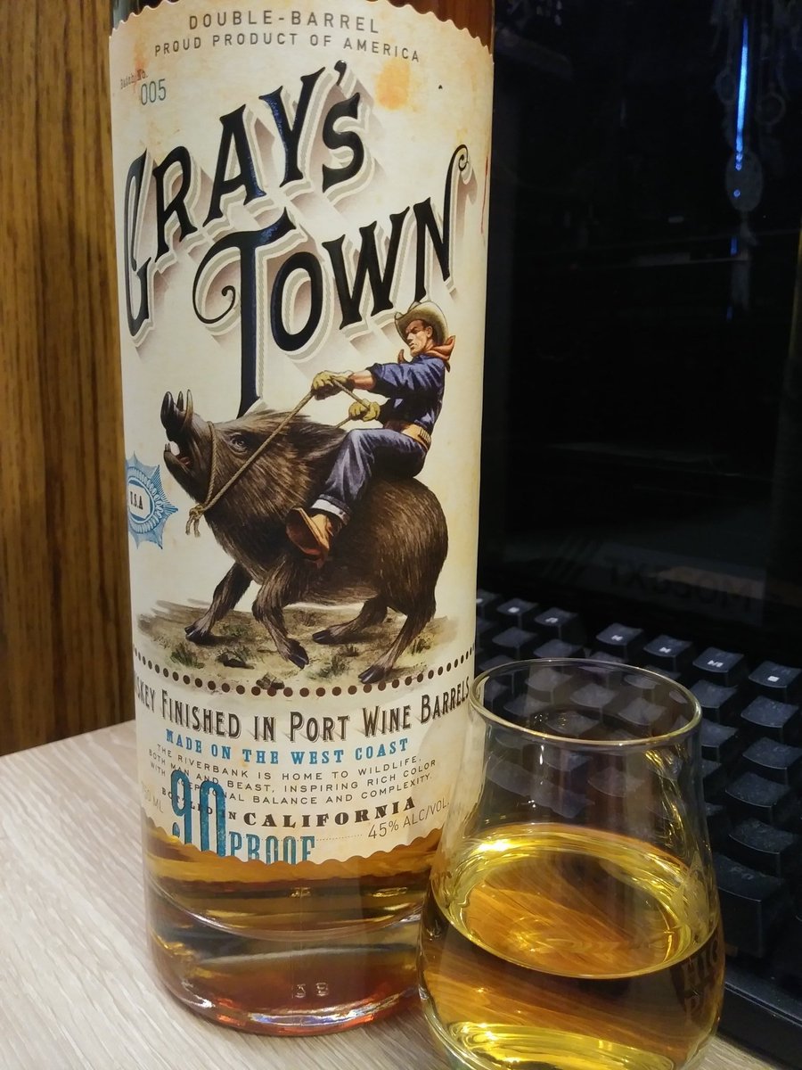 EnjoyItNeat's tweet photo. Lunchtime treat pour. #GraysTown #PortFinish #AmericanWhiskey Yep, reminds me of a cherry coke.... 😋 https://t.co/W24Twb73mY