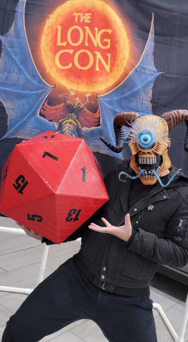 At the local ttrpg con
longconrpg.com
#dnd #ttrpgfamily #ttrpgcommunity #dice #d20