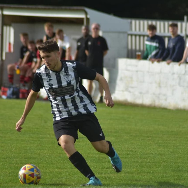 YateTownFC's tweet photo. Yate Town are delighted to announce the signing of Milo Murgatroyd.

The forward joins us from Odd Down.

Welcome Milo 🤝