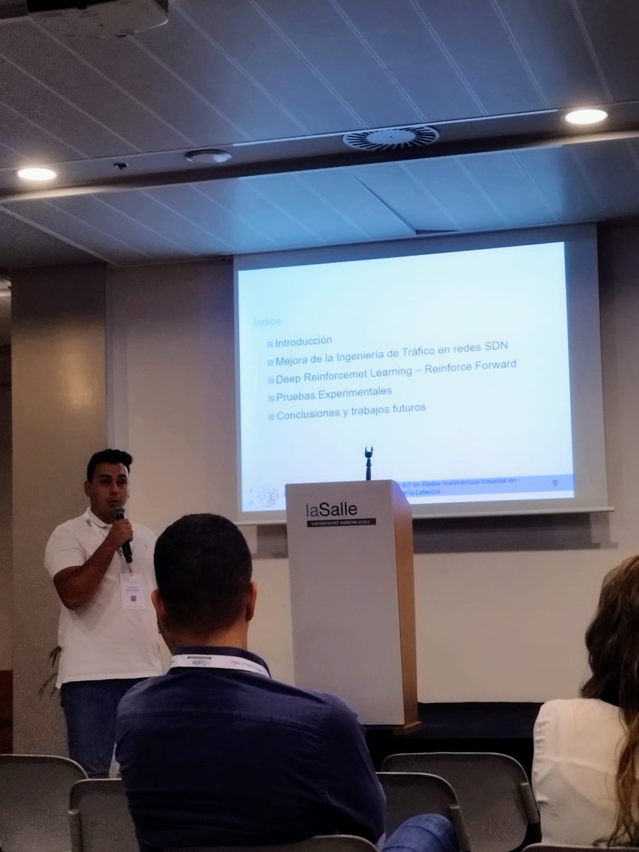 jgtheanswer's tweet image. Amazing week in #Barcelona at the Spanish National Conference on #ComputerNetworks, #JITEL2023 (@scitel_es) with good friends to share the avances in the field. The @spilabuex team presented three papers, a poster and participated in a panel. @juanmamuro @jmgaralo @QuercusSEG