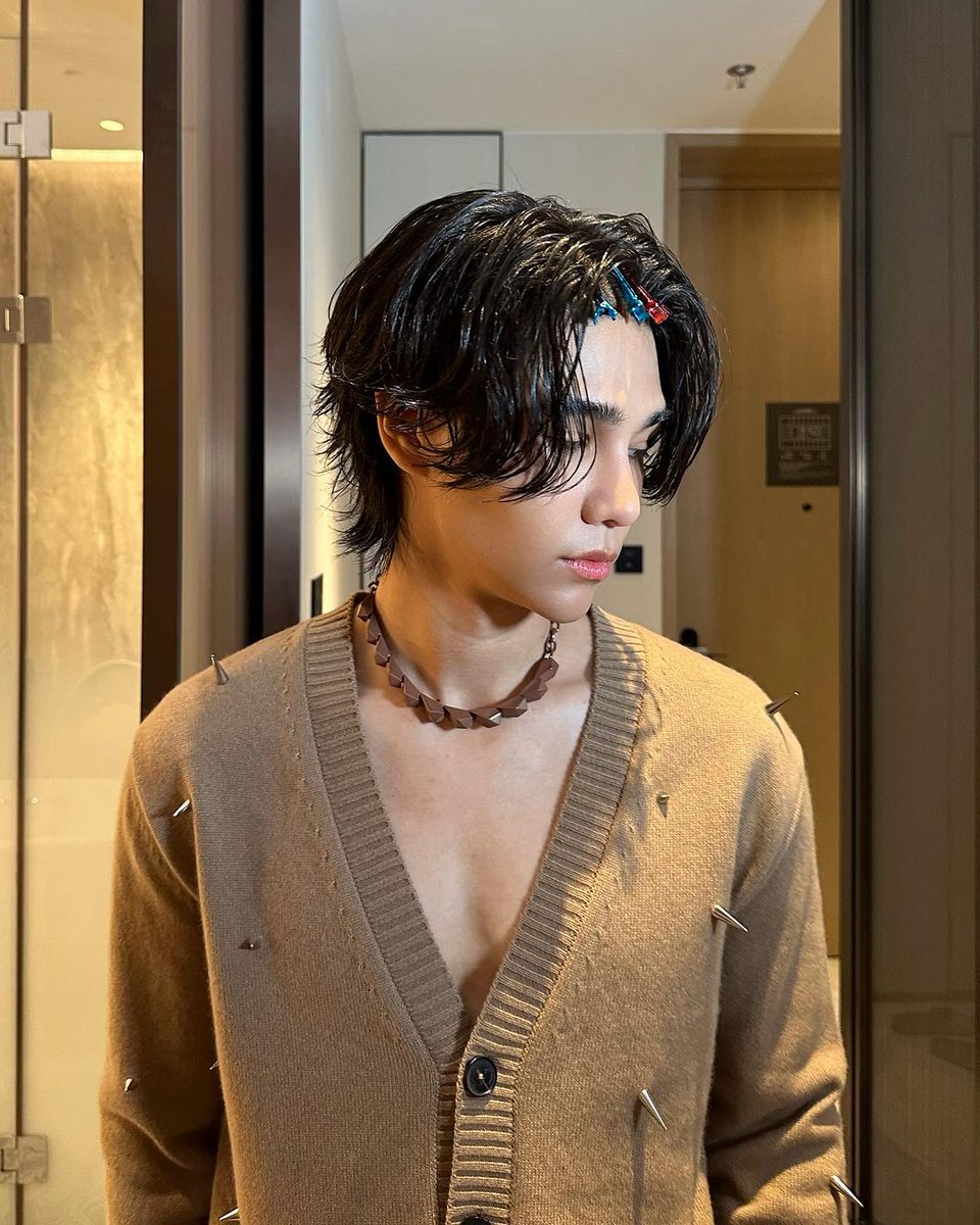 lov4mycode's tweet image. i have no words, there&apos;s just no way he&apos;s real