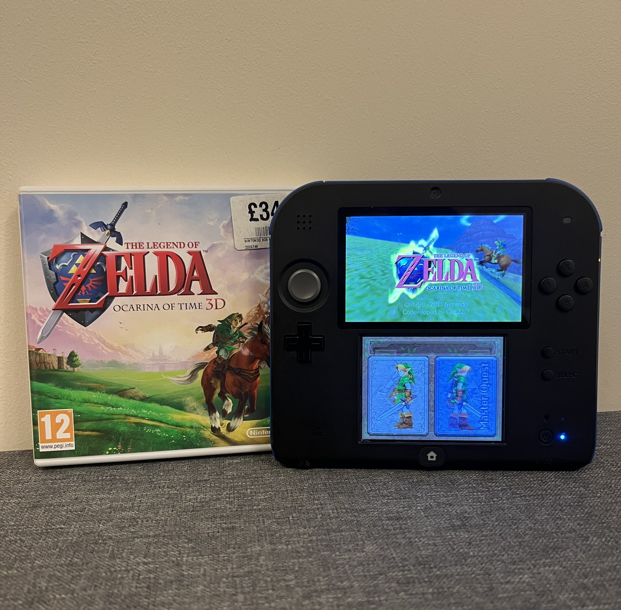  Nintendo 2DS - Legend of Zelda Ocarina of Time 3D : Video Games